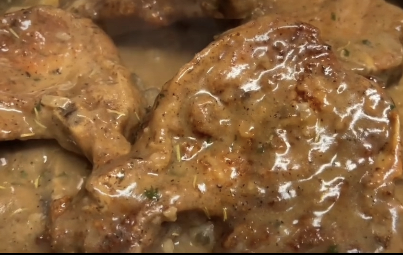 Recipe Smothered Fried Pork Chops Plus Size in Chicago